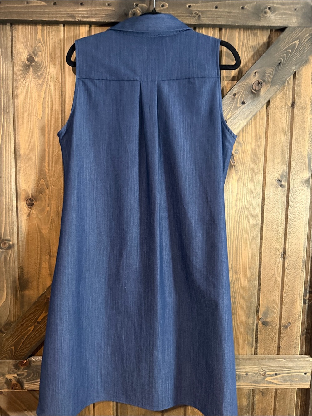 Calvin Klein Sleeveless Button-Front Chambray Midi Dress in Blue - Picture 4 of 4
